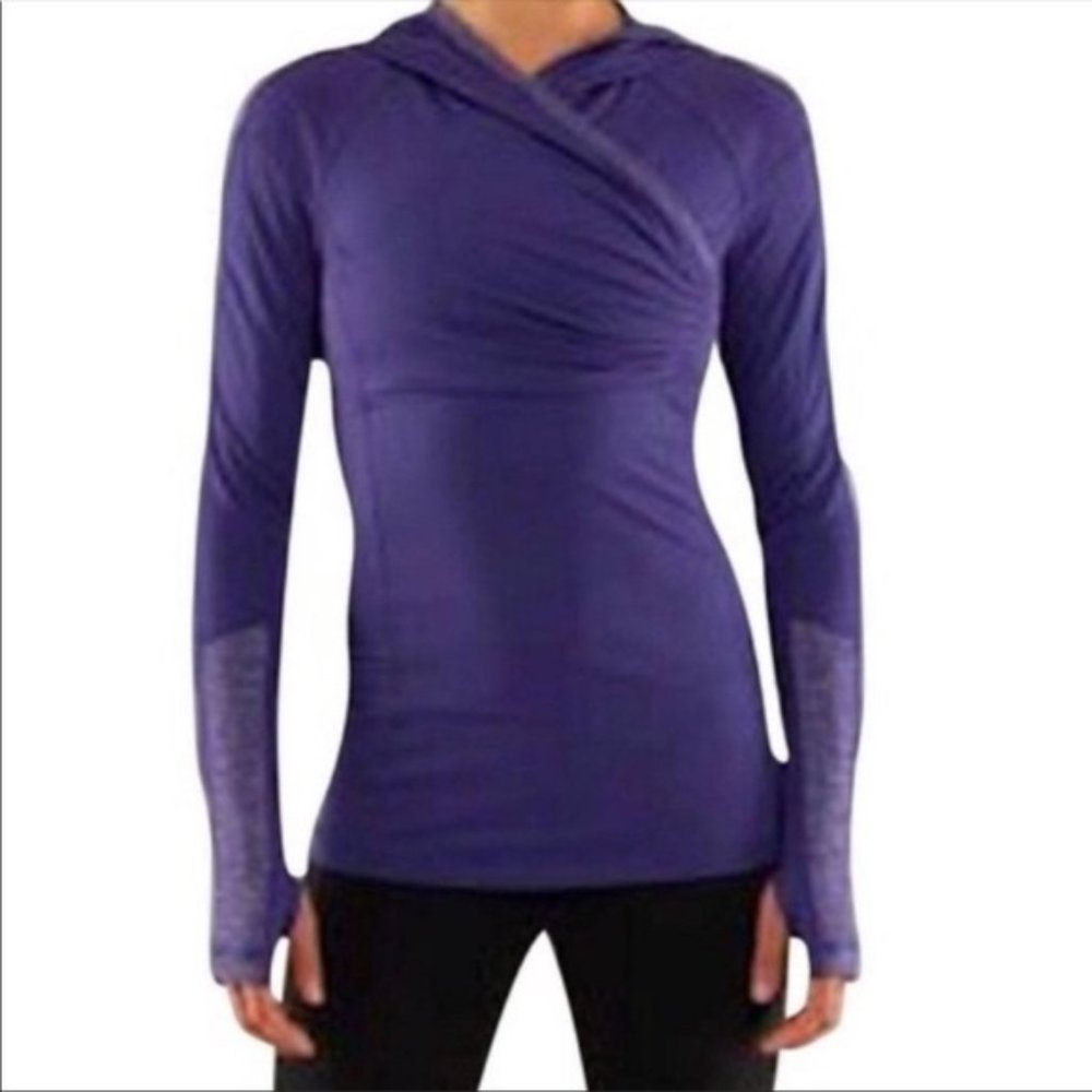 Lululemon | Long-Sleeve Hooded Top